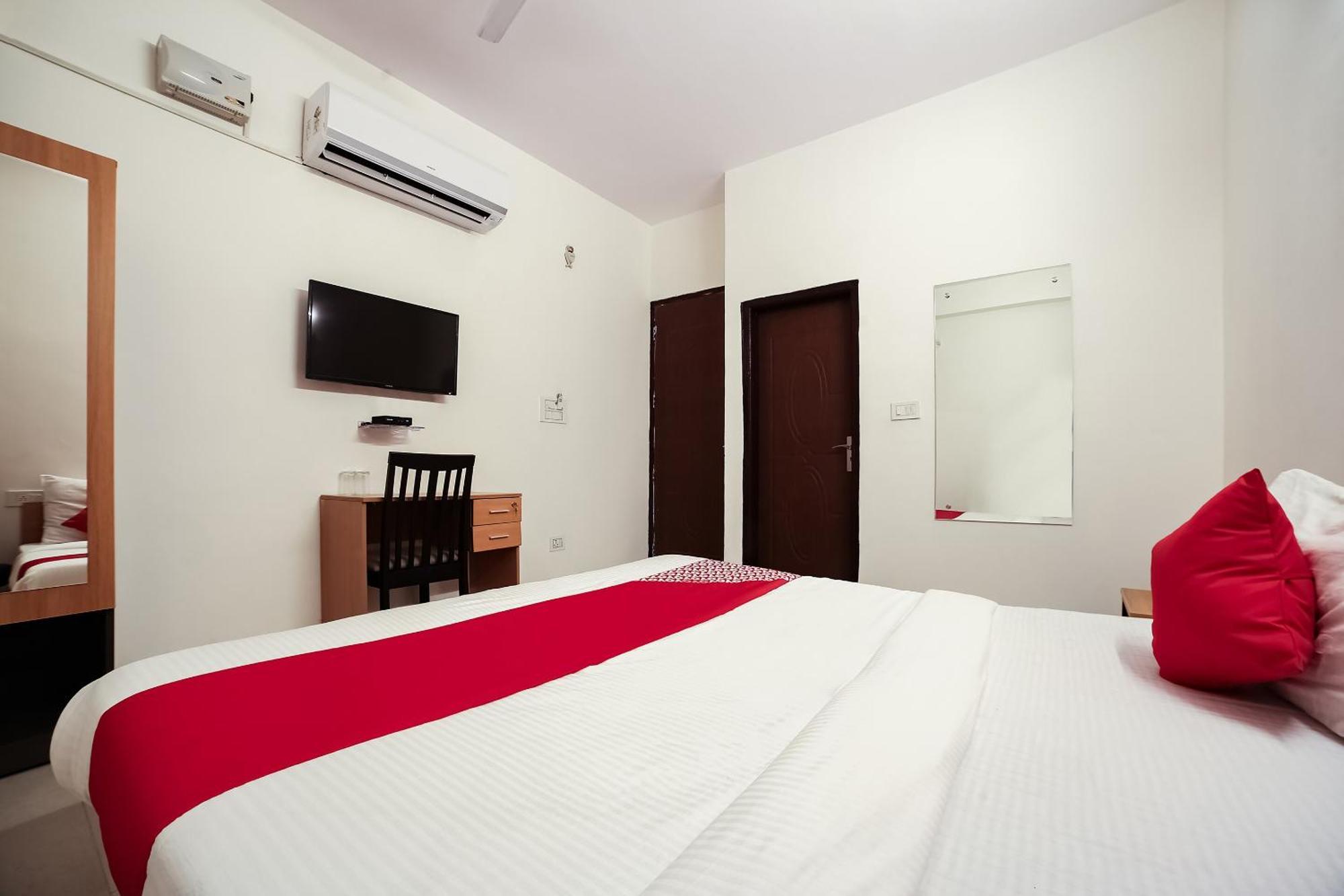 Live On Del5542 Hotel New Delhi Bagian luar foto